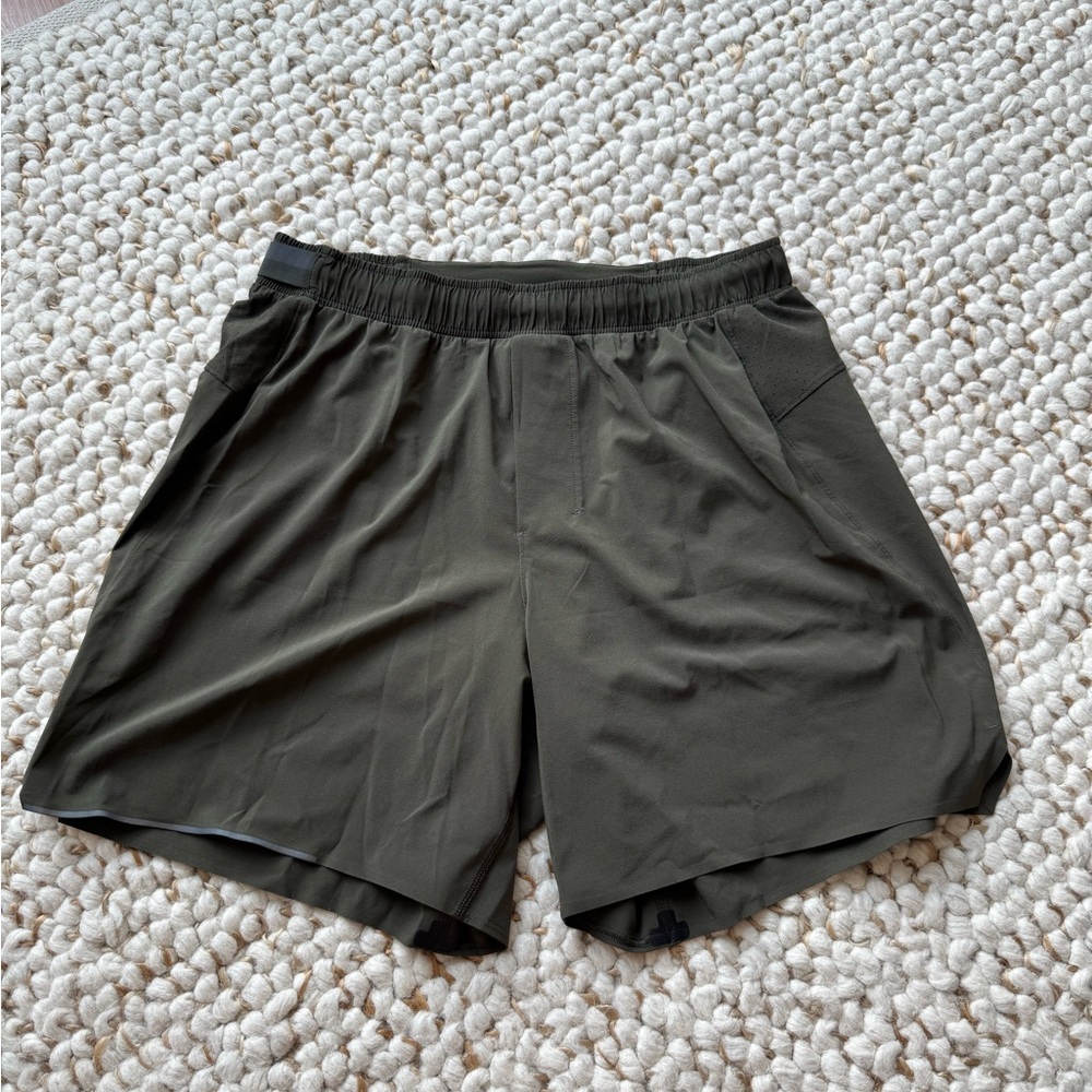 Lululemon Men’s Fast and Free Long Lined Running Shorts 5” - Size Medium